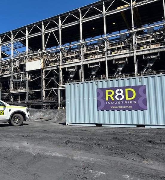 R8D service vehicle and shutdown tooling container at a coal handling plant